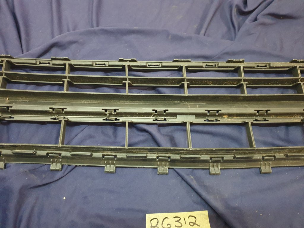 Volkswagen Polo Front Bumper Lower Grille