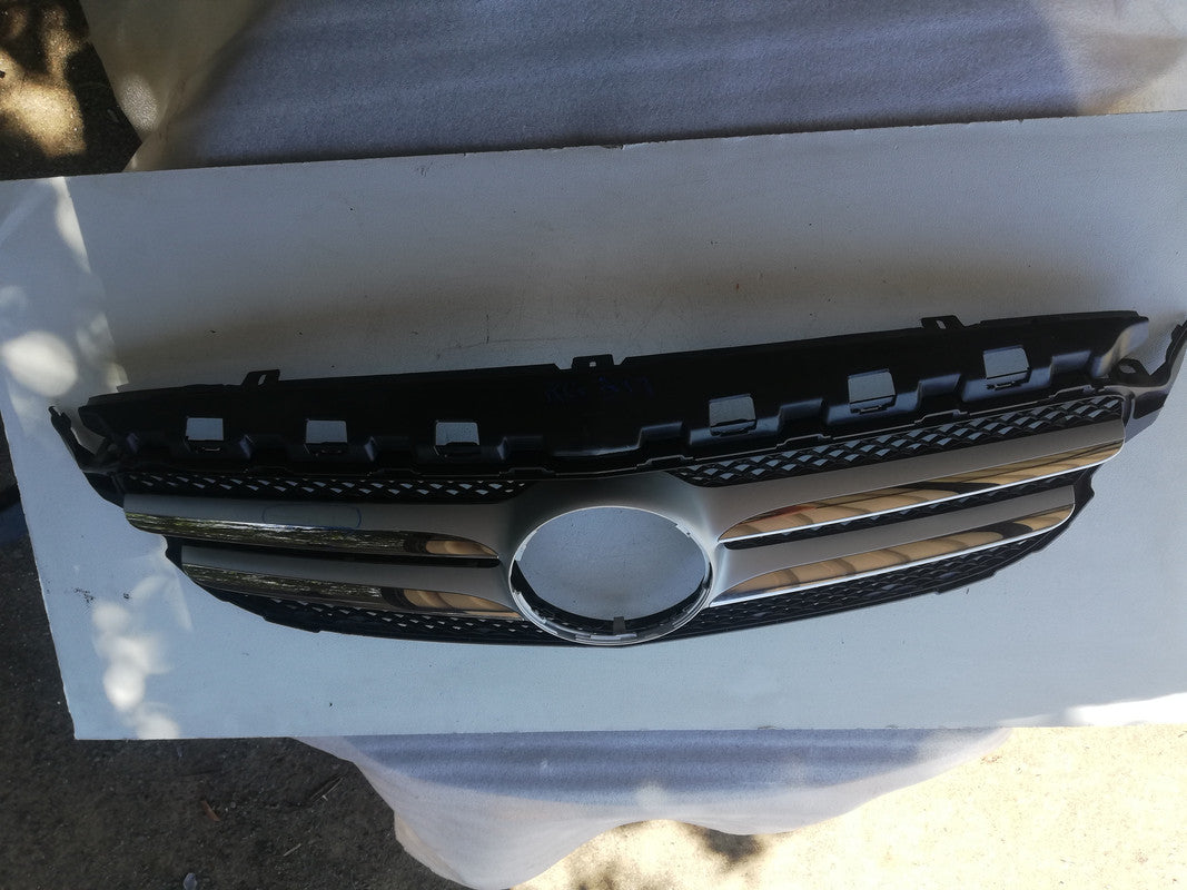 Mercedes-Benz C-Class W205, C180, C250, 2015, 2016, 2017, 2018, 2019 Radiator Grille