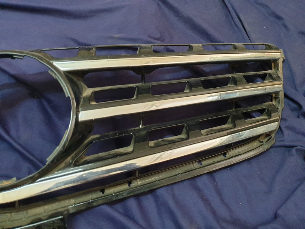 Mercedes-Benz Aftermarket ML W166, GLE Radiator Grille - Wear and Tear, Pitted Chrome