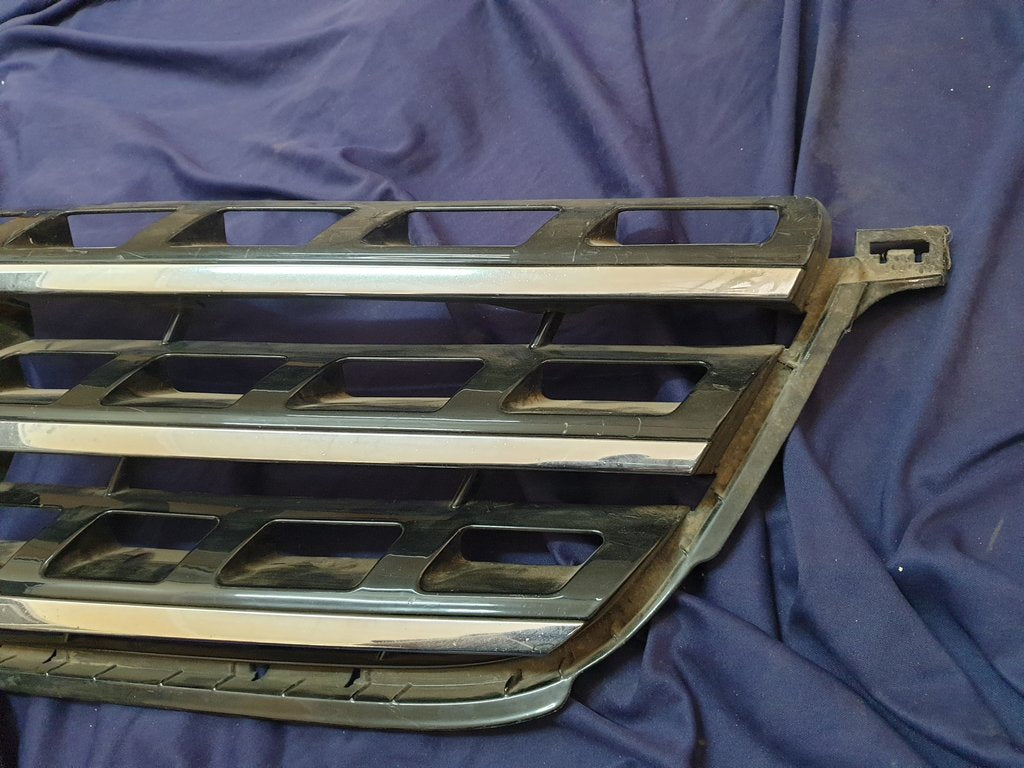 Mercedes-Benz Aftermarket ML W166, GLE Radiator Grille - Wear and Tear, Pitted Chrome