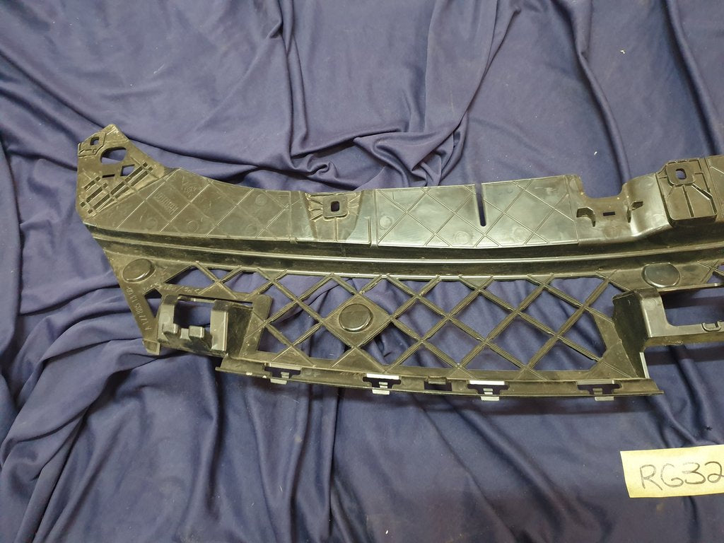 Mercedes-Benz A-Class W177 Front Bumper Upper Radiator Bracket