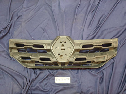 Renault Kwid Radiator Grille - Wear and Tear