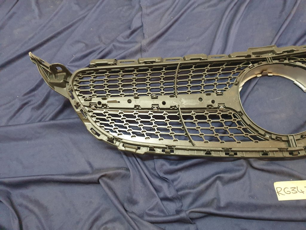 Mercedes-Benz Aftermarket C-Class W205 Radiator Grille