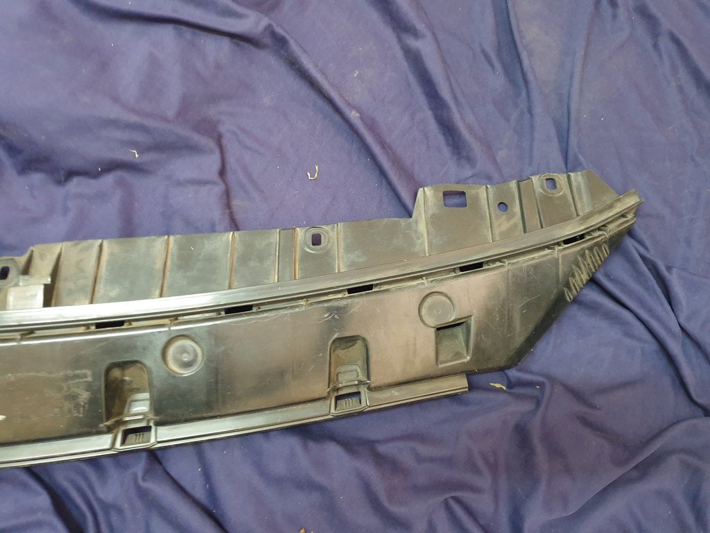 Mercedes-Benz GLA X156 Front Bumper Upper Radiator Bracket