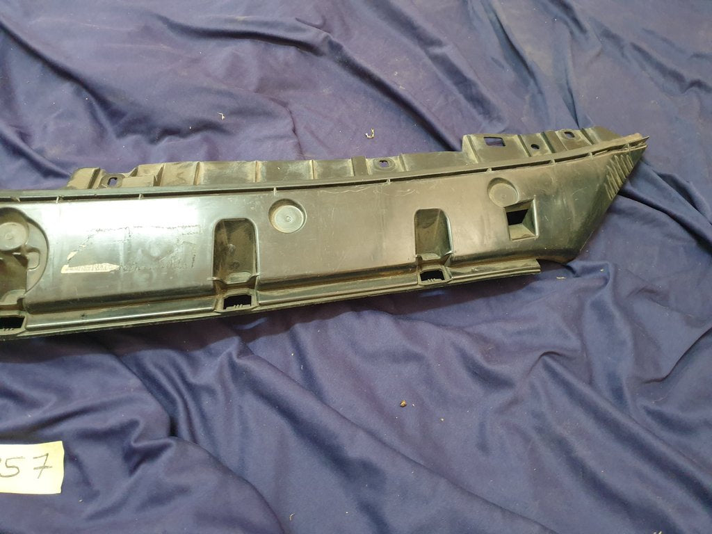 Mercedes-Benz GLA X156 Front Bumper Upper Radiator Bracket