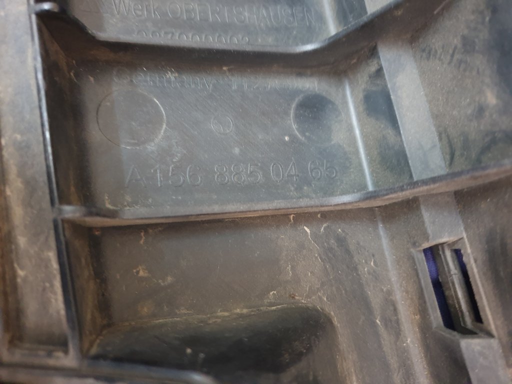 Mercedes-Benz GLA X156 Front Bumper Upper Radiator Bracket