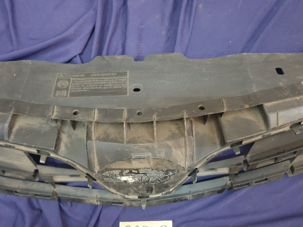 Toyota Yaris Radiator Grille - Light Wear and Tear