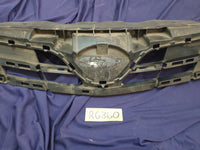 Toyota Yaris Radiator Grille - Light Wear and Tear