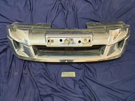 Isuzu D-Max Radiator Grille - Light Wear and Tear