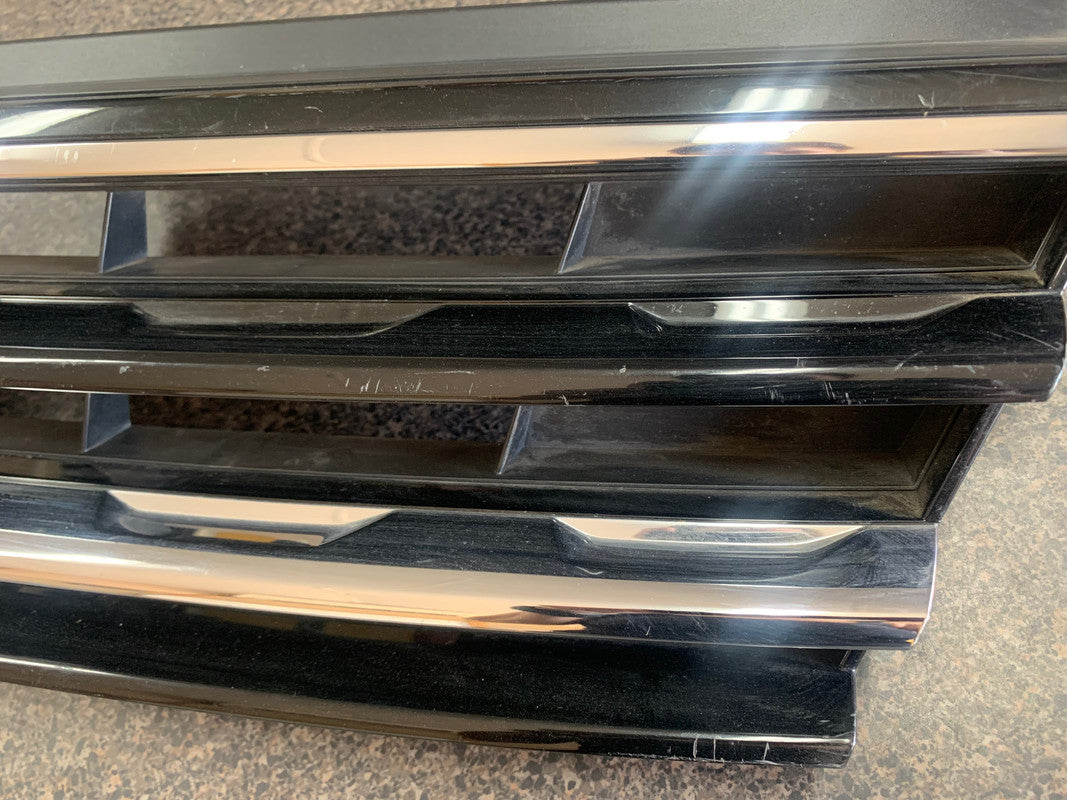 Volkswagen Tiguan 2020 Radiator Grille Assy without emblem/badge