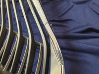 Lexus ES 300 Radiator Grille - Chrome Surround Broken
