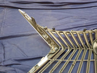 Lexus ES 300 Radiator Grille - Chrome Surround Broken