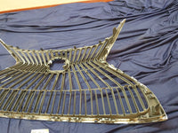 Lexus ES 300 Radiator Grille - Chrome Surround Broken