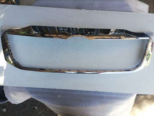Toyota Hilux 2014, 2015 Radiator Grille Panel Chrome