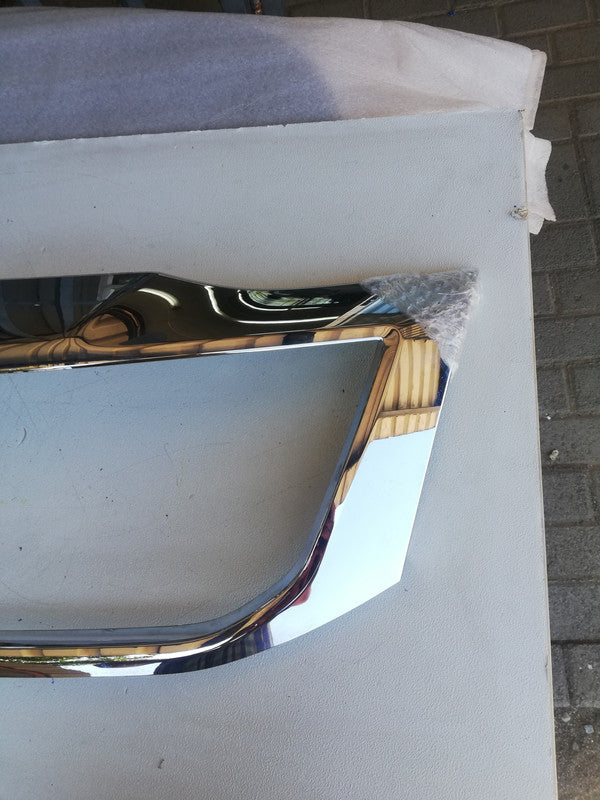 Toyota Hilux 2014, 2015 Radiator Grille Panel Chrome