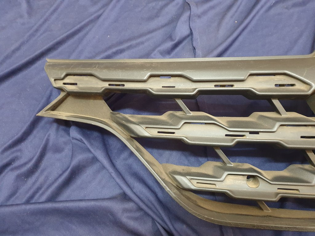 Renault Triber Radiator Grille - Wear and Tear, Crack