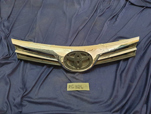 Toyota Corolla Radiator Grille - Wear and Tear