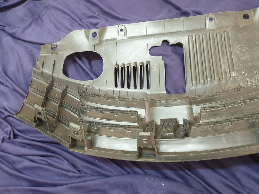 Honda Aftermarket Ballad Radiator Grille - Light Wear and Tear