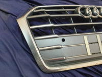 Audi Quattro 2019 Radiator Grille - Light Wear and Tear, Chrome Crack