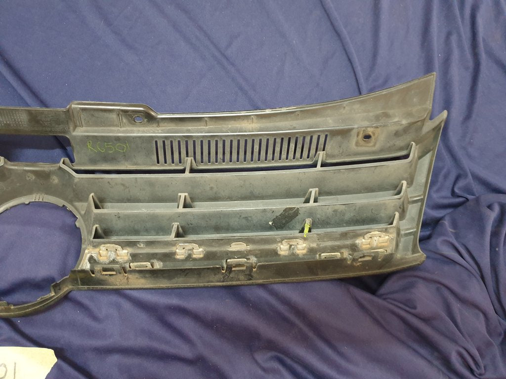 Volkswagen Polo Radiator Grille - Wear and Tear, Scratches