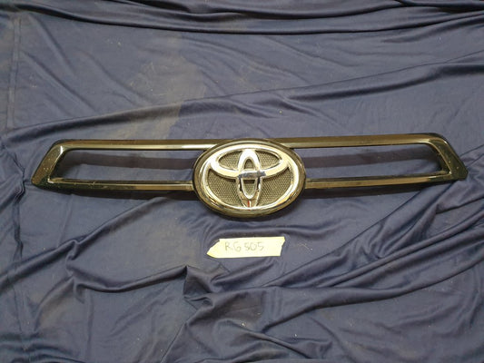 Toyota Hilux Radiator Grille Moulding - Light Wear and Tear