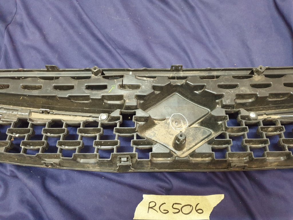 Suzuki Celerio Radiator Grille - Wear and Tear, Huge dent