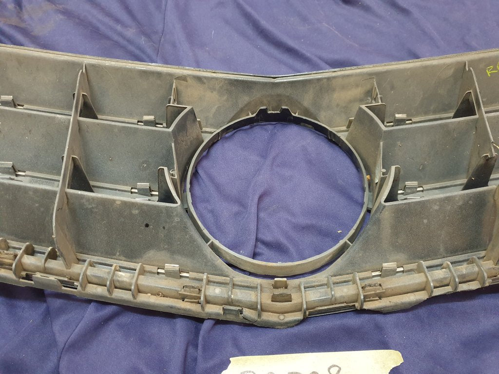 Mercedes-Benz C-Class W204 Radiator Grille - Wear and Tear, Pitted and Broken Chrome