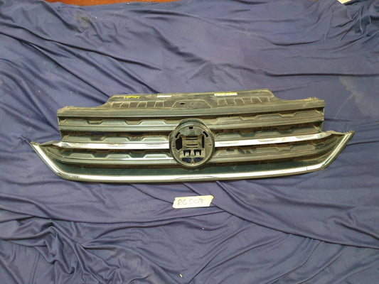 Volkswagen T-Cross Radiator Grille - Wear and Tear