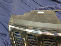 Mahindra XUV500 Radiator Grille - Wear and Tear, Clip/s broken
