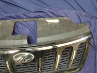 Mahindra XUV500 Radiator Grille - Wear and Tear, Clip/s broken