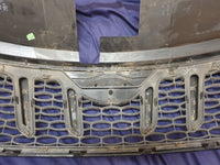 Mahindra XUV500 Radiator Grille - Wear and Tear, Clip/s broken