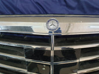 Mercedes-Benz E-Class W212 Radiator Grille - Scuffs, Chrome peeling