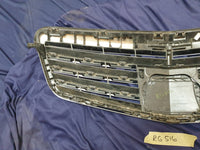 Mercedes-Benz E-Class W212 Radiator Grille - Scuffs, Chrome peeling