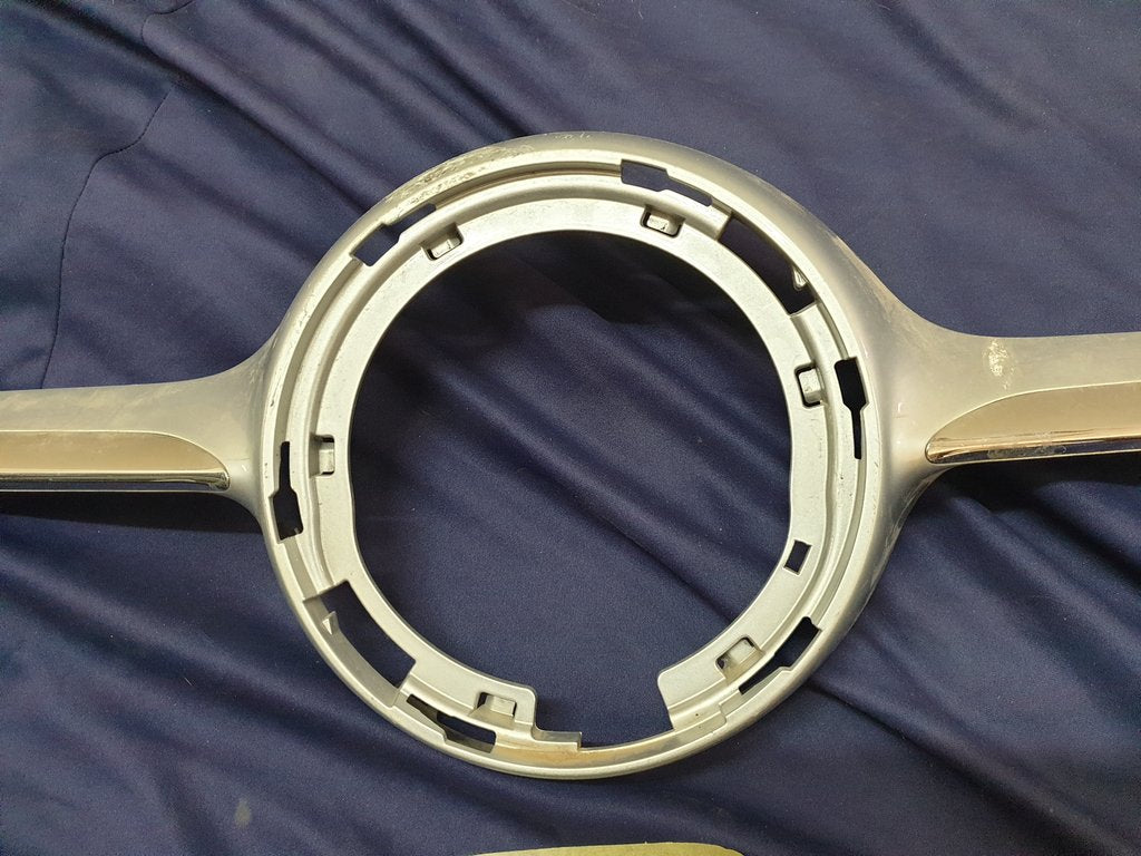 Mercedes-Benz V-Class W447 Radiator Grille Cover - Light Wear and Tear