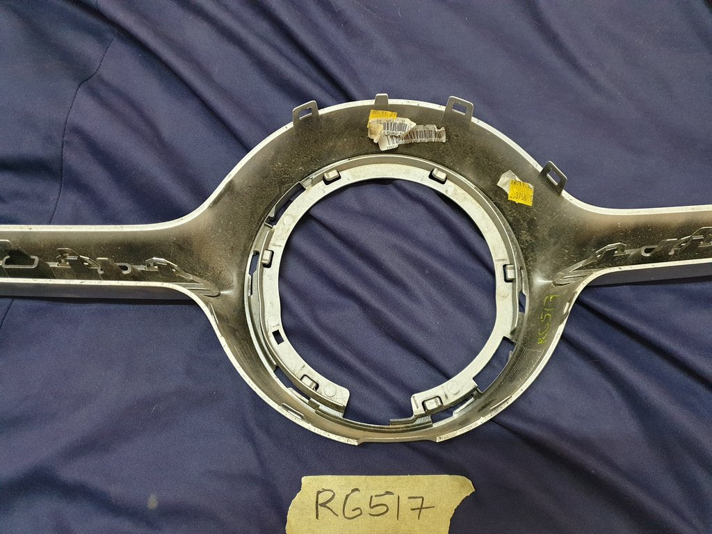 Mercedes-Benz V-Class W447 Radiator Grille Cover - Light Wear and Tear