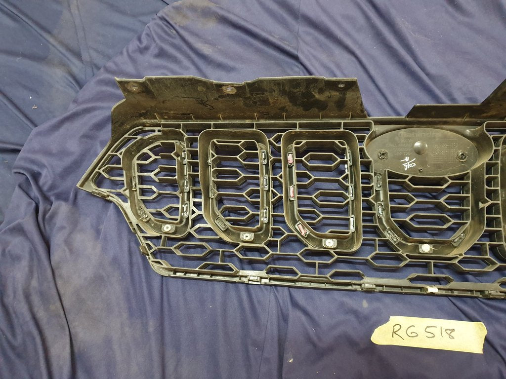 Mahindra Scorpio Radiator Grille - Wear and Tear