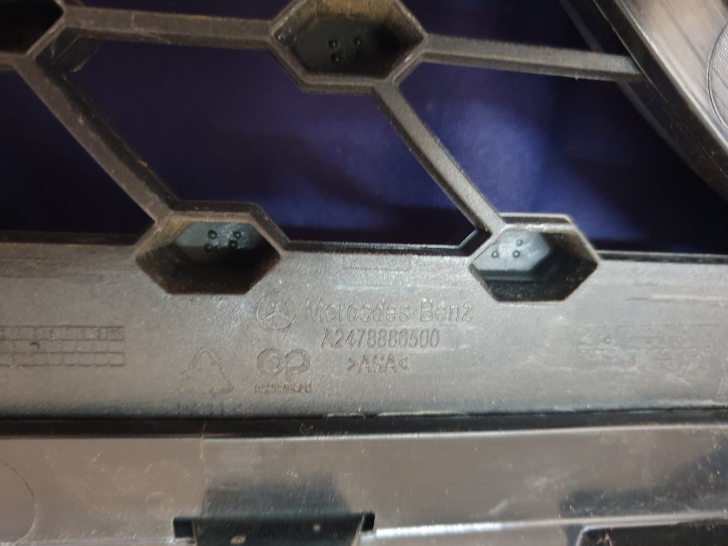 Mercedes-Benz GLB X247 Radiator Grille - Light Wear and Tear