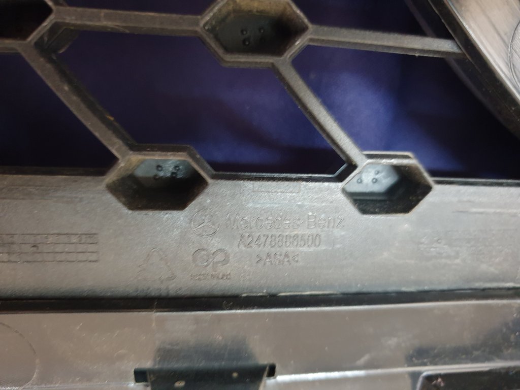 Mercedes-Benz GLB X247 Radiator Grille - Light Wear and Tear