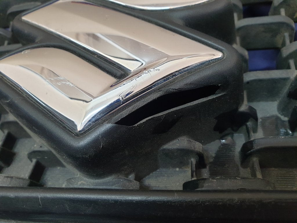Suzuki Celerio Radiator Grille - Wear and Tear