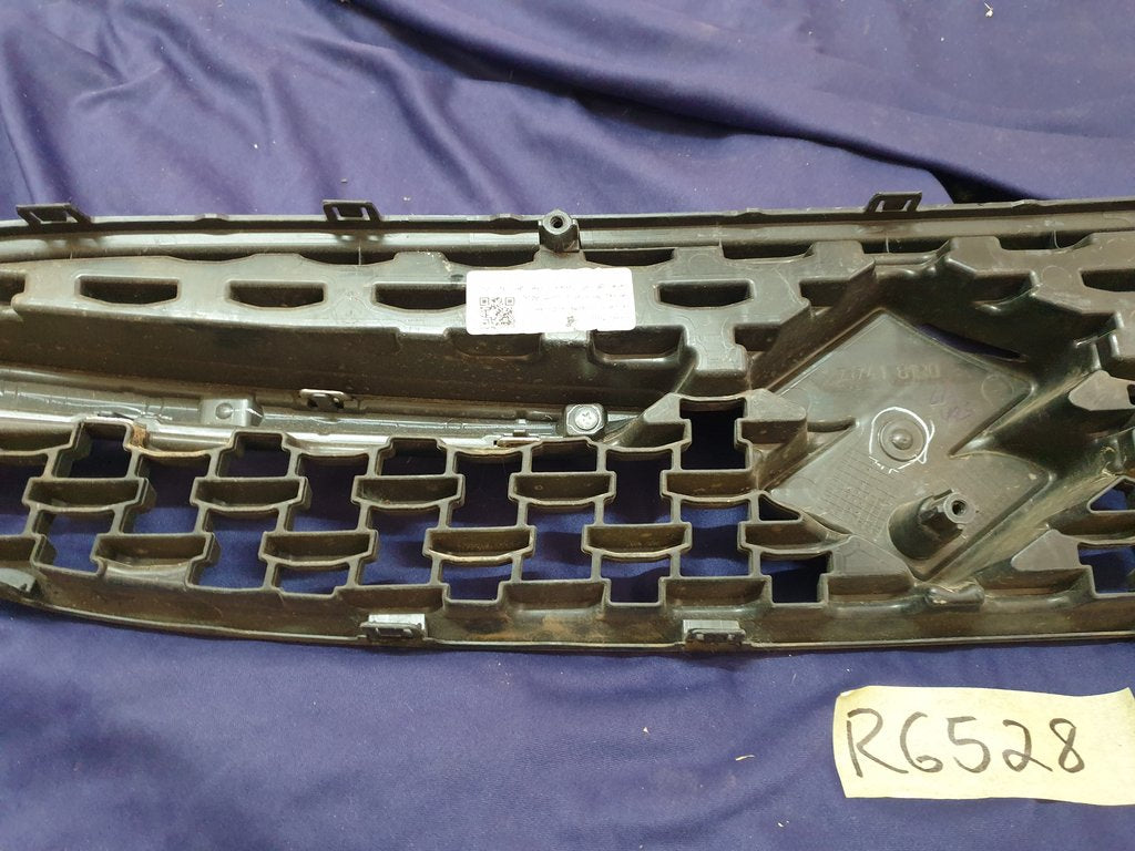 Suzuki Celerio Radiator Grille - Wear and Tear