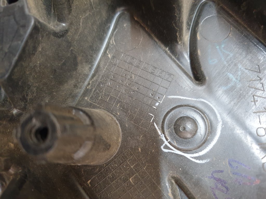 Suzuki Celerio Radiator Grille - Wear and Tear