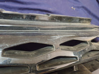 Land Rover Range Rover Radiator Grille - Wear and Tear, Clip/s broken