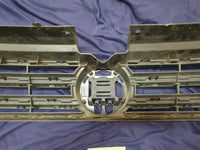 Volkswagen Tiguan II R-Line Radiator Grille - Wear and Tear