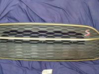 Original Used Mini Cooper S Sport F55 Radiator Grille - Wear and Tear, Trim broken