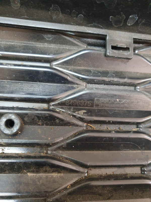 Original Used Mini Cooper S Sport F55 Radiator Grille - Wear and Tear, Trim broken