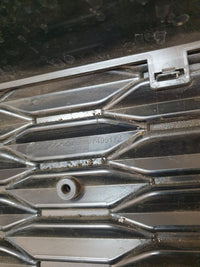 Original Used Mini Cooper S Sport F55 Radiator Grille - Wear and Tear, Trim broken