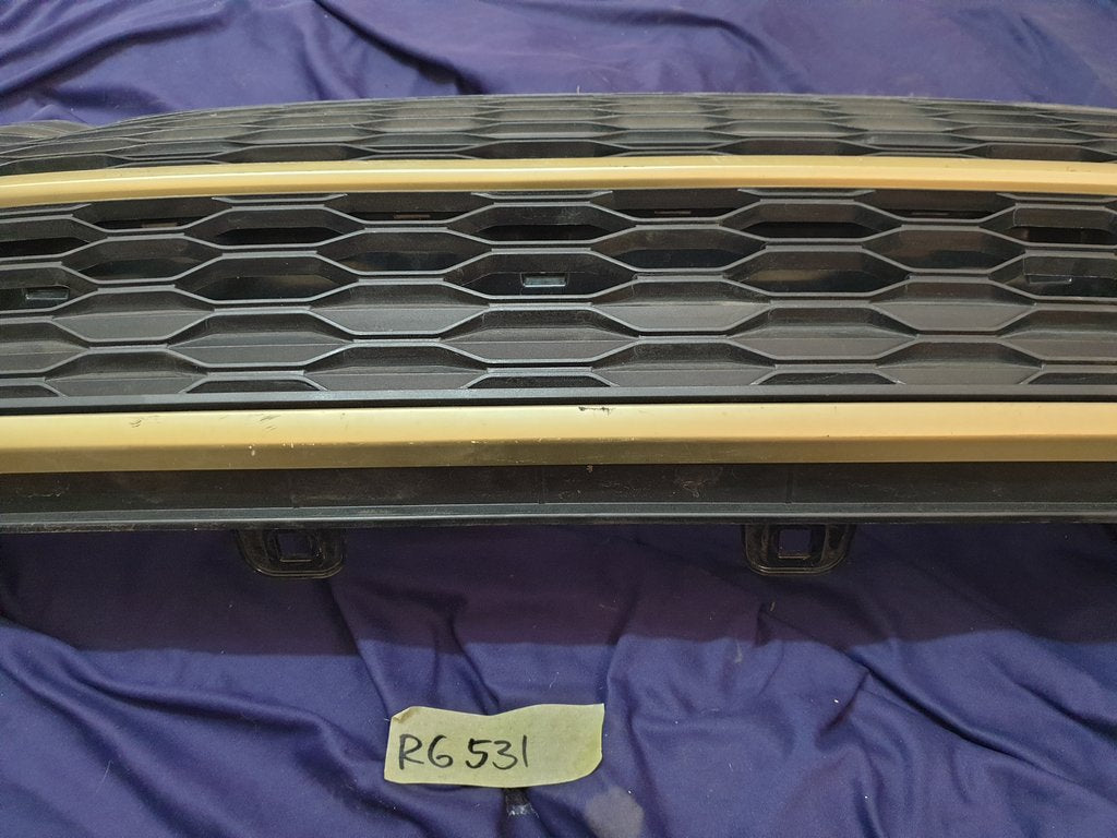 Original Used Mini Cooper S Sport F55 Radiator Grille - Wear and Tear, Trim broken