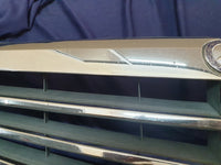 Mercedes-Benz C-Class W204 Radiator Grille - Wear and Tear, Pitted Chrome, Clip/s broken