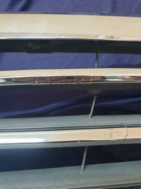 Mercedes-Benz C-Class W204 Radiator Grille - Wear and Tear, Pitted Chrome, Clip/s broken