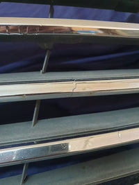 Mercedes-Benz C-Class W204 Radiator Grille - Wear and Tear, Pitted Chrome, Clip/s broken